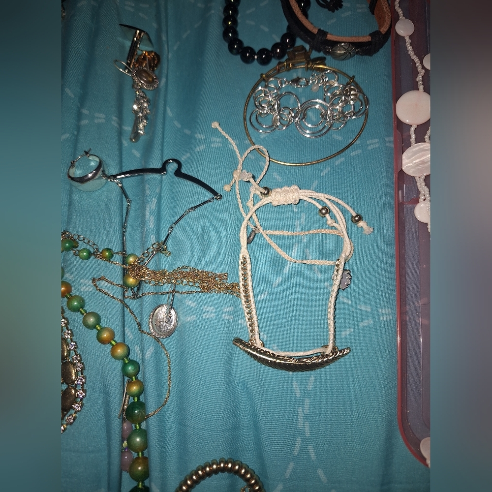 Vintage Assorted Items Mystery Bag - Picture 4 of 9